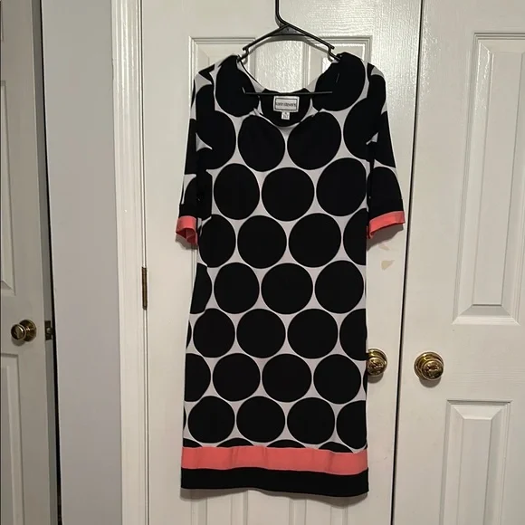 karin stevens | Dresses | Karin Stevens White And Pink Sheath Dress With  Raglan Sleeves | Poshmark